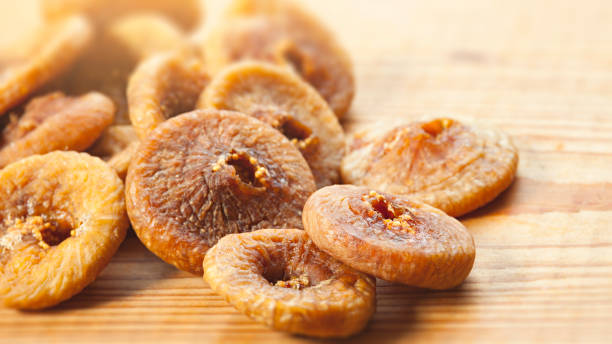 12 Benefits of Eating Soaked Figs Daily for Energy and Health