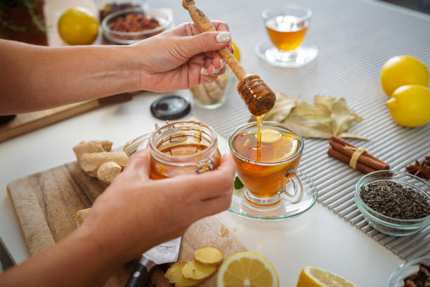 Use these 5 things instead of sugar in tea along with taste health will also remain good