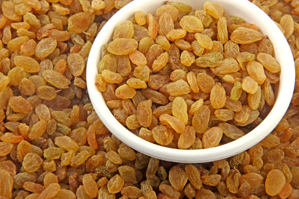 5 amazing benefits of drinking raisin water every morning 5 amazing benefits of drinking raisin water every morning