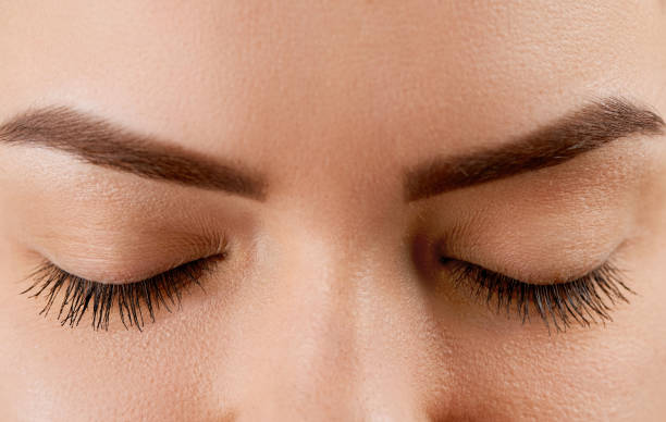 How to grow eyelashes naturally at home in 2 weeks